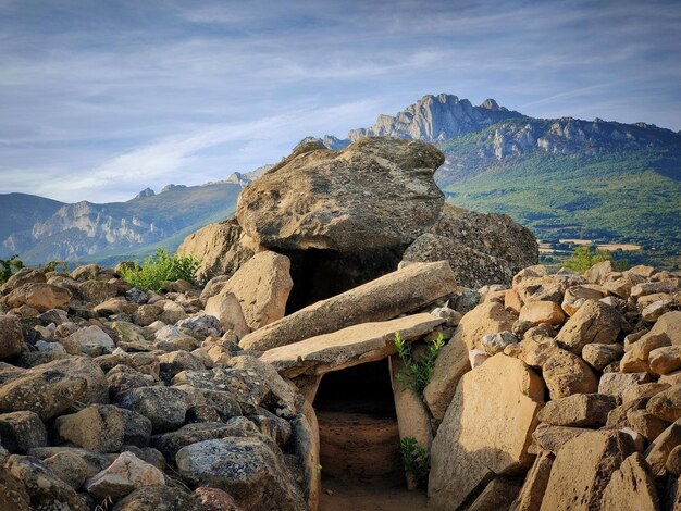 LAGA - Rutas y enclaves | Dolmen de Alto de la Huesera